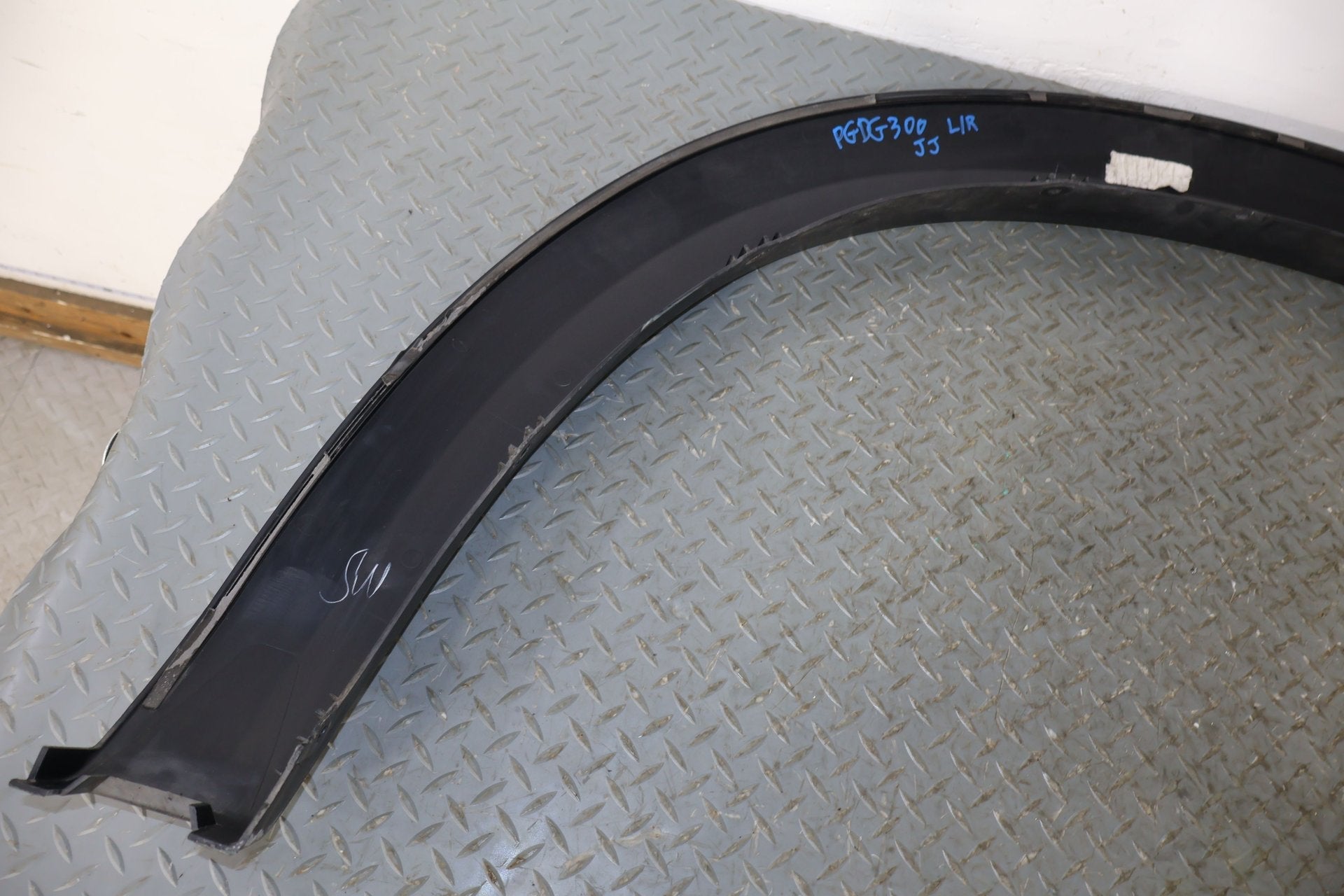 2016 Ram 1500- Fender Flare