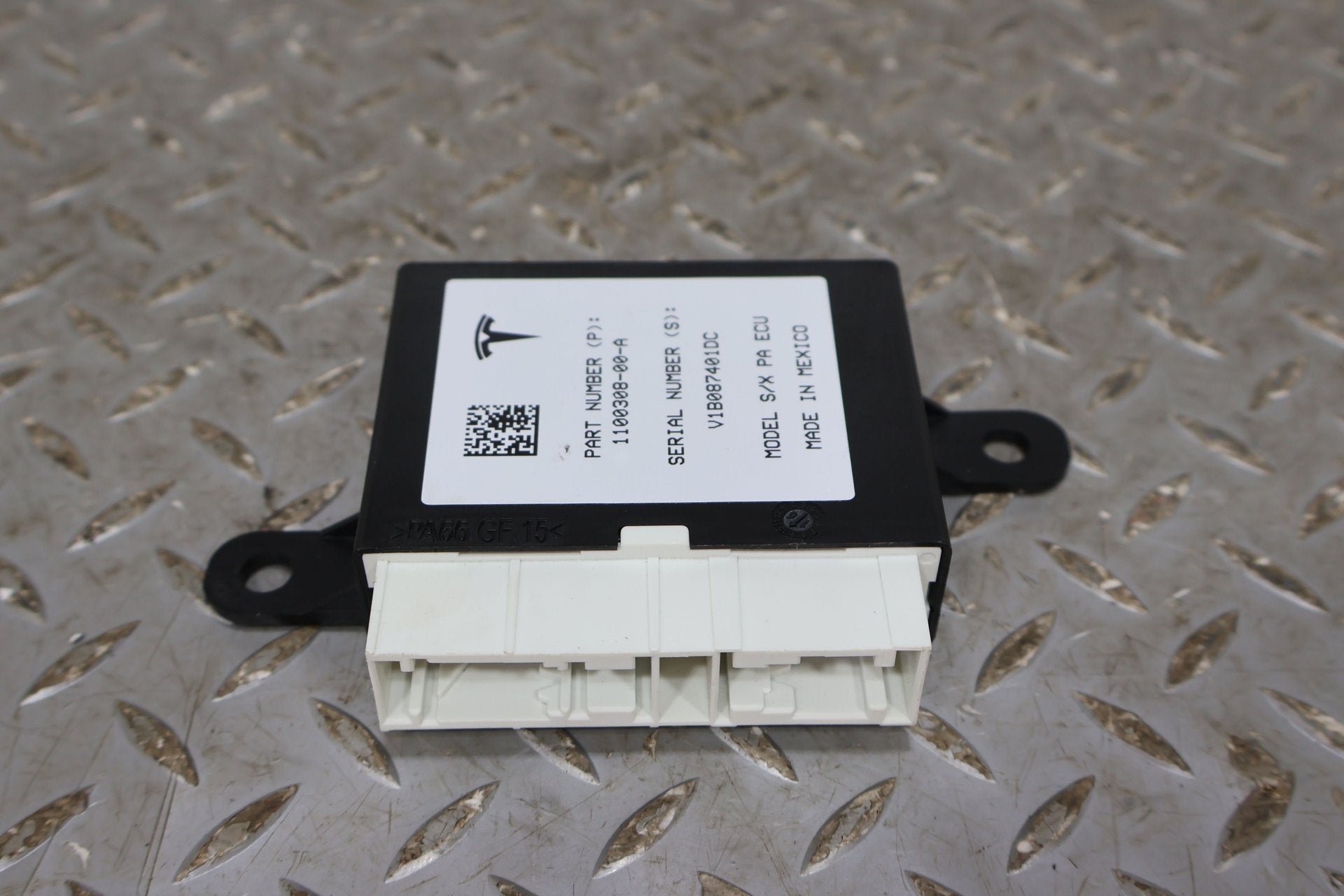 2016 Tesla S- Chassis Control Module
