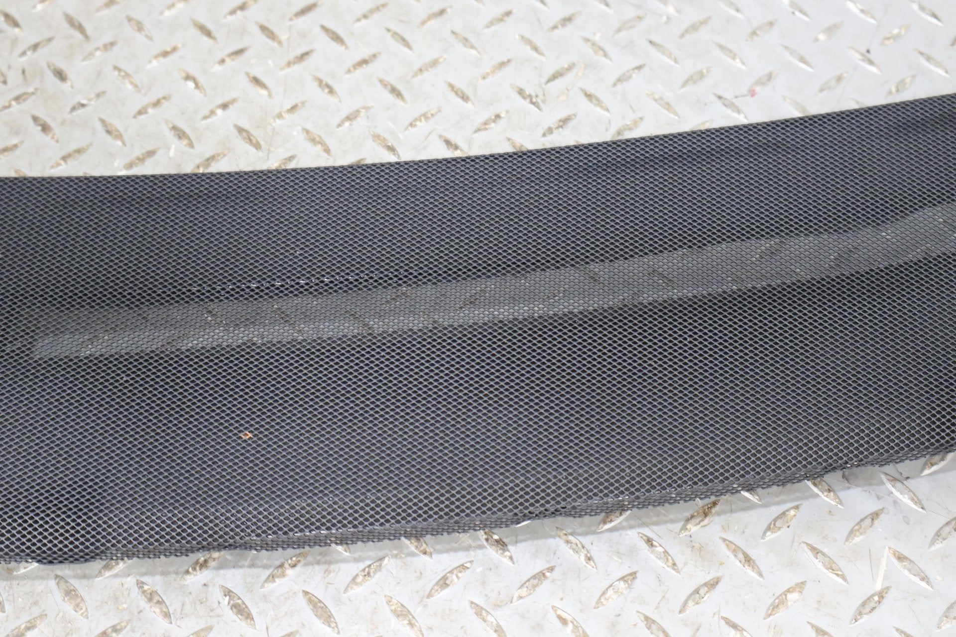 2016 Tesla S- Dash Vent