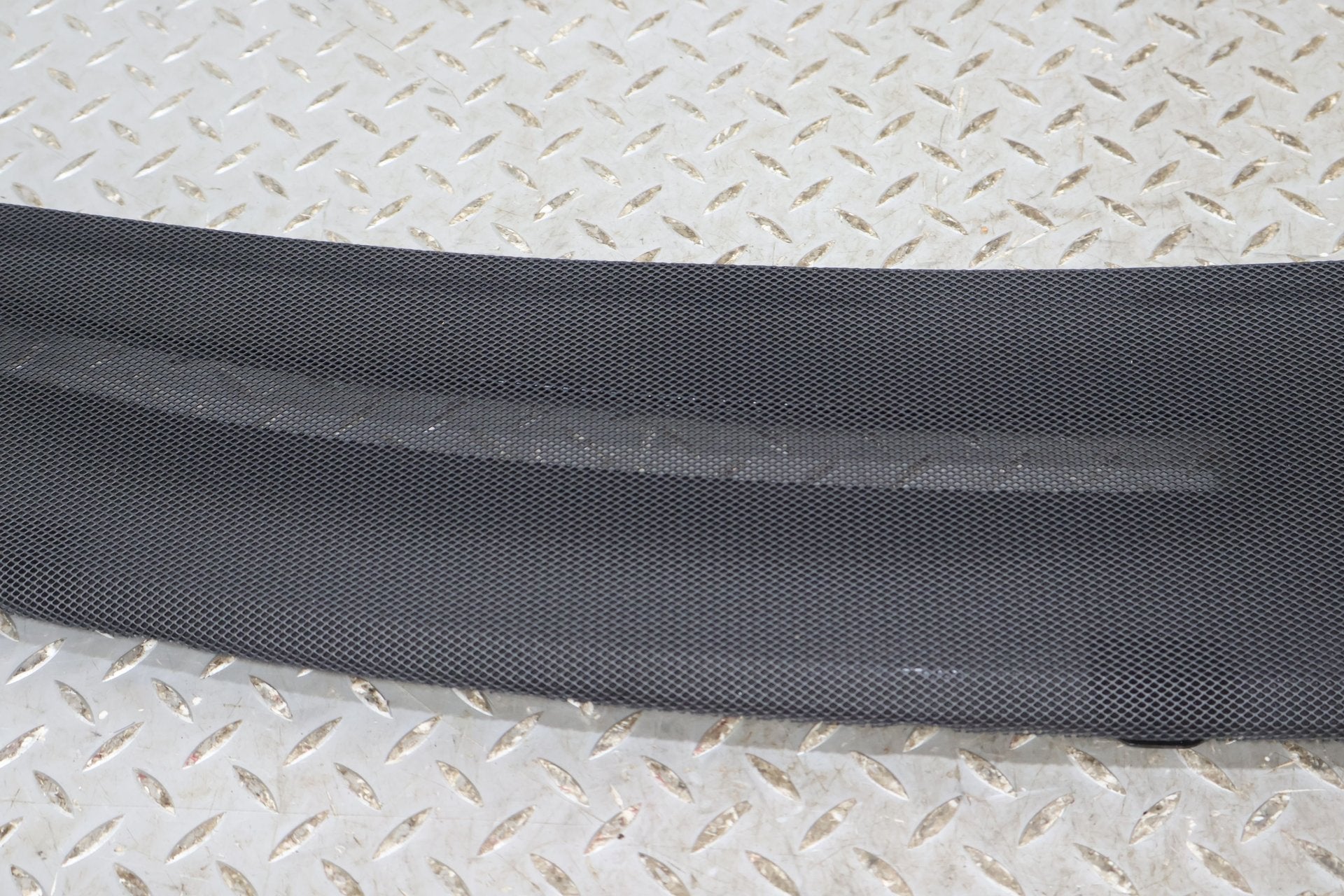 2016 Tesla S- Dash Vent