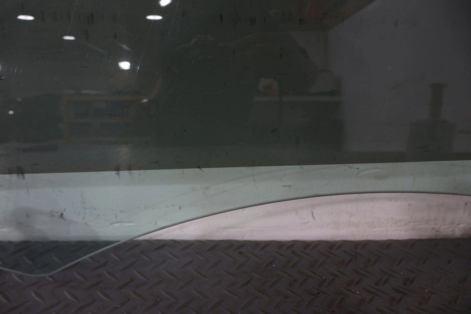 2016 Tesla S- Left Front Door Window