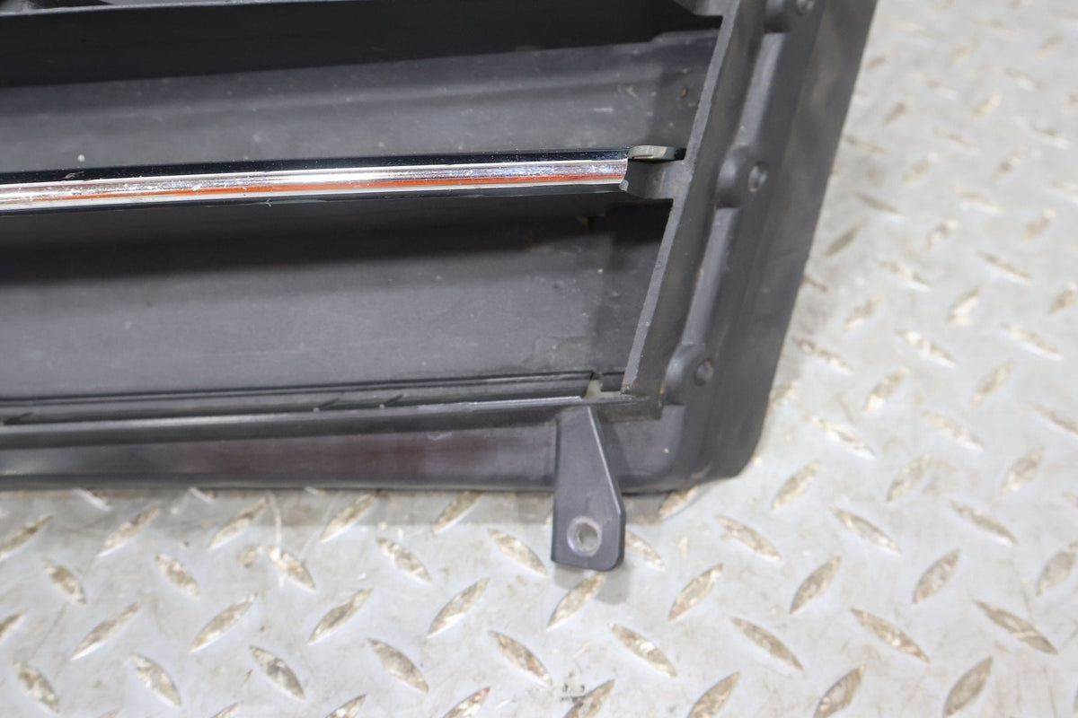 2016 Tesla S- Radiator Shutter