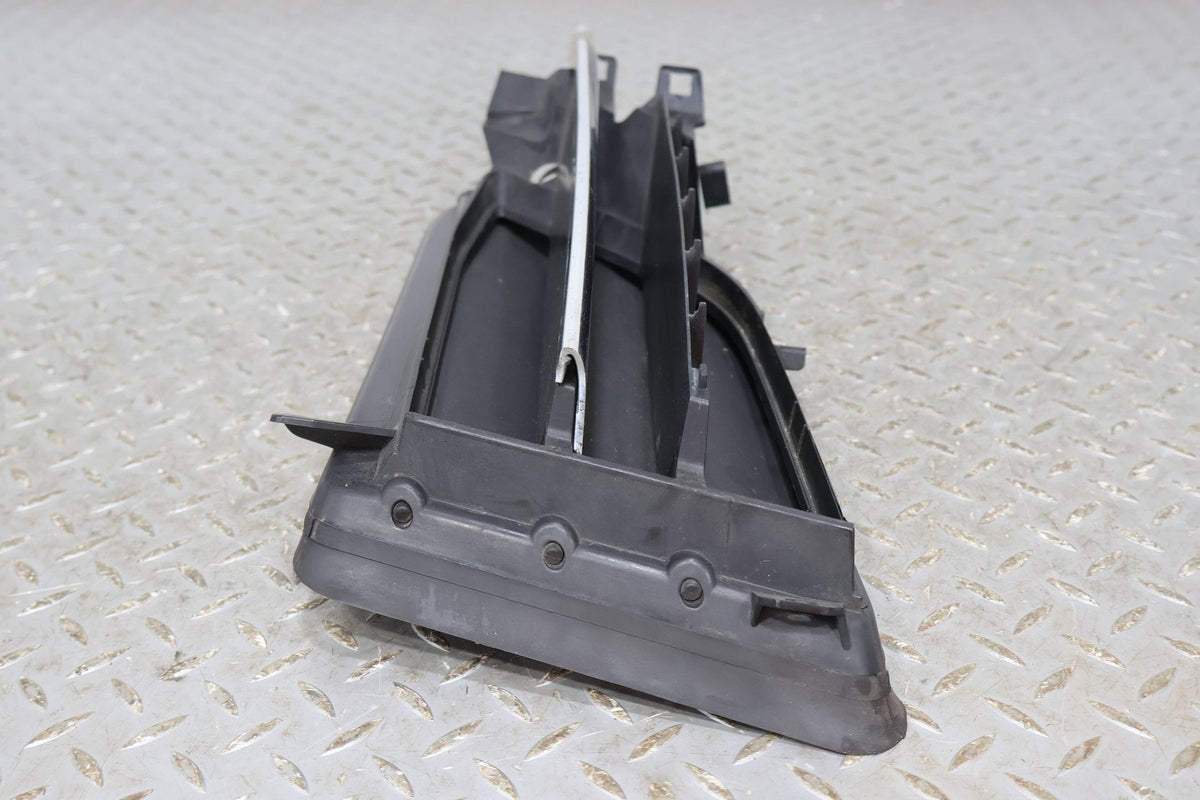 2016 Tesla S- Radiator Shutter