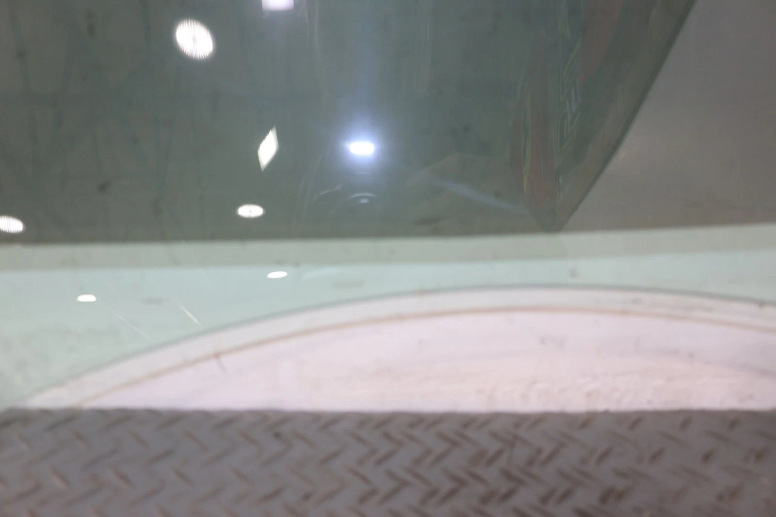 2016 Tesla S- Right Front Door Window