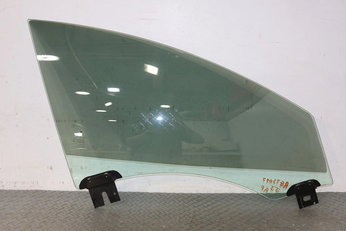2016 Tesla S- Right Front Door Window