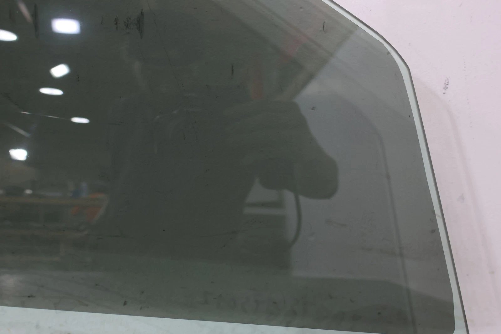 2016 Tesla S- Right Front Door Window