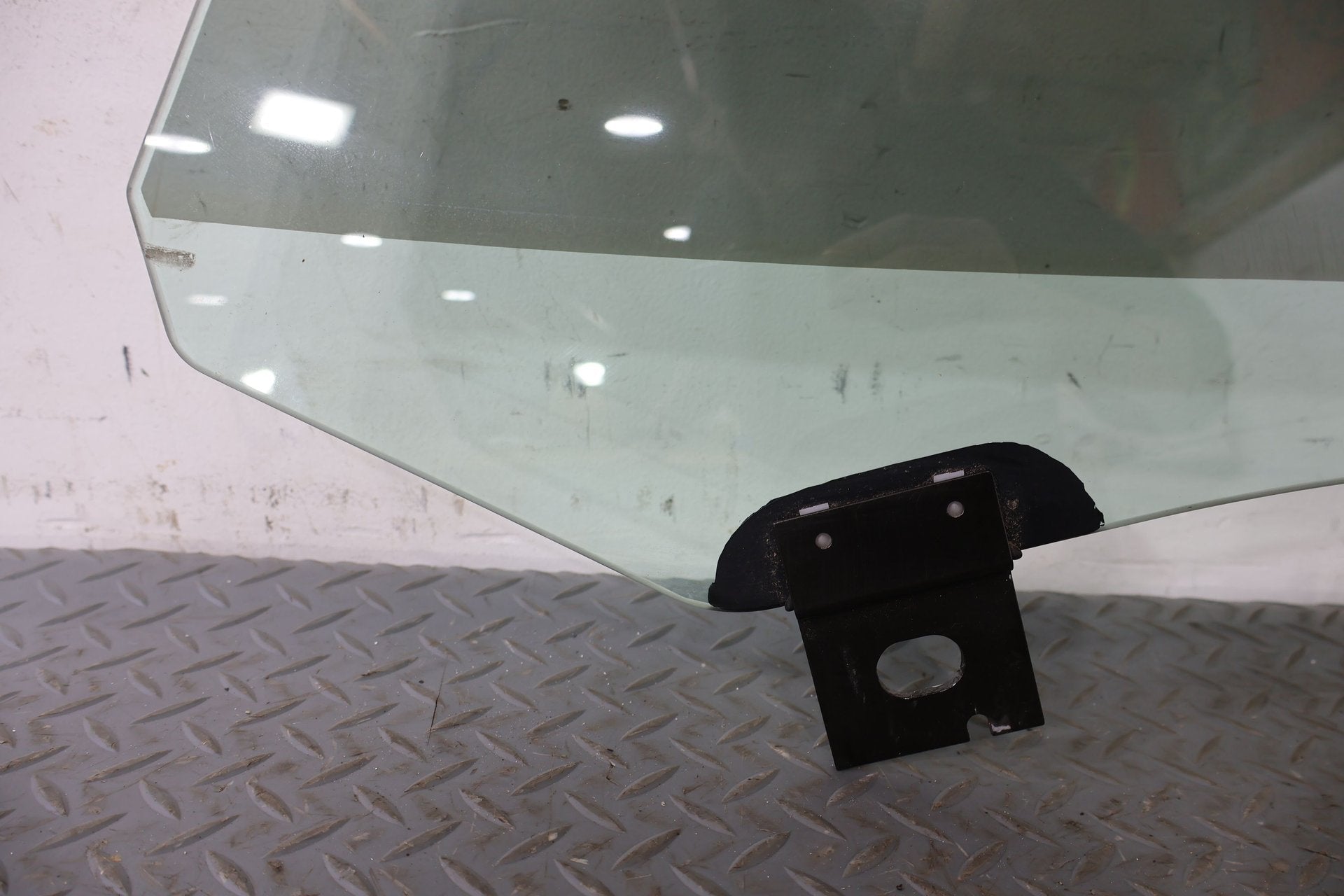 2016 Tesla S- Right Rear Door Window