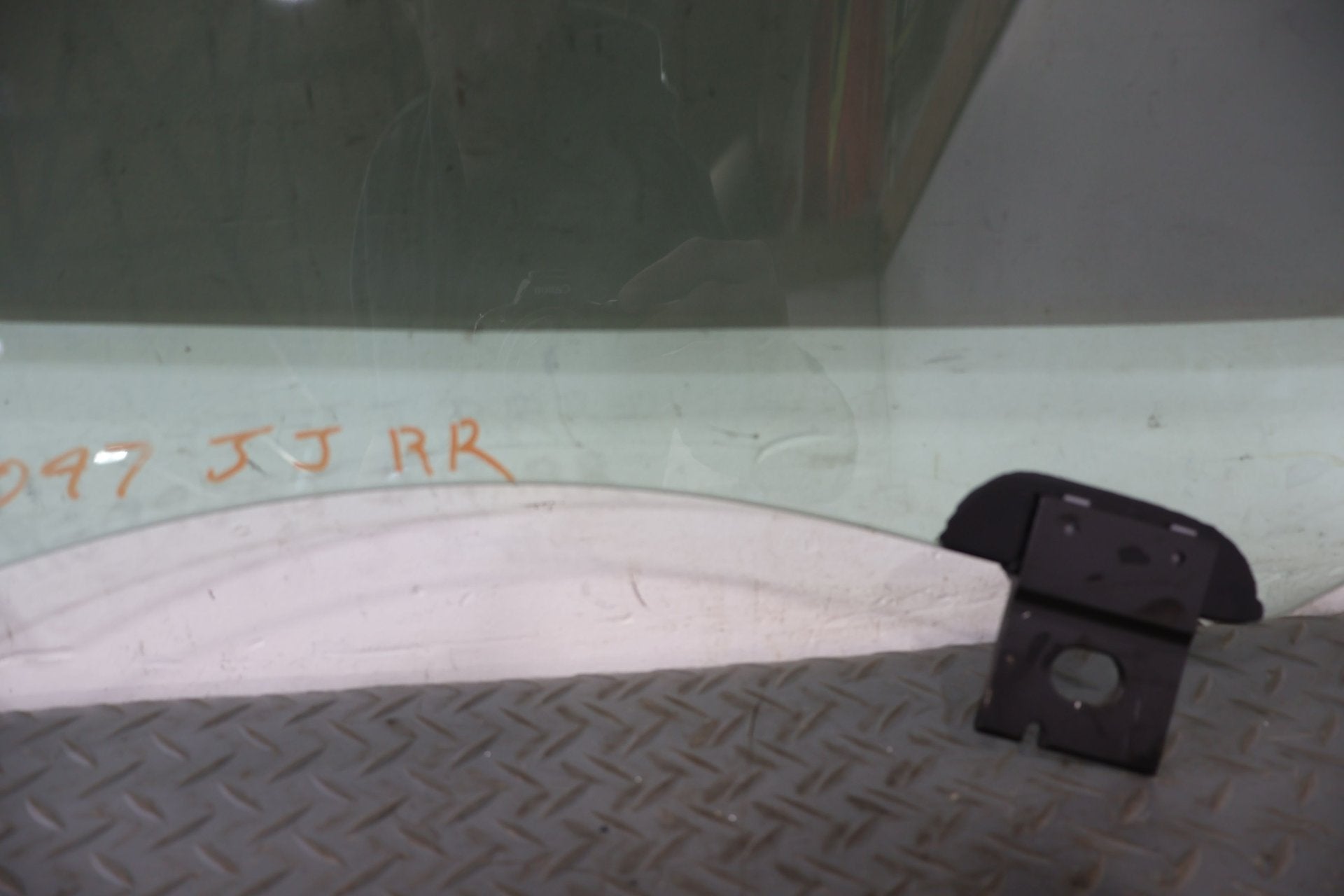 2016 Tesla S- Right Rear Door Window