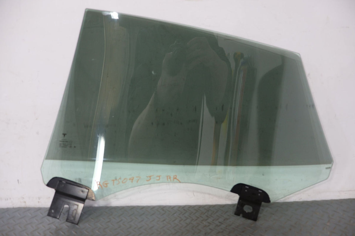 2016 Tesla S- Right Rear Door Window