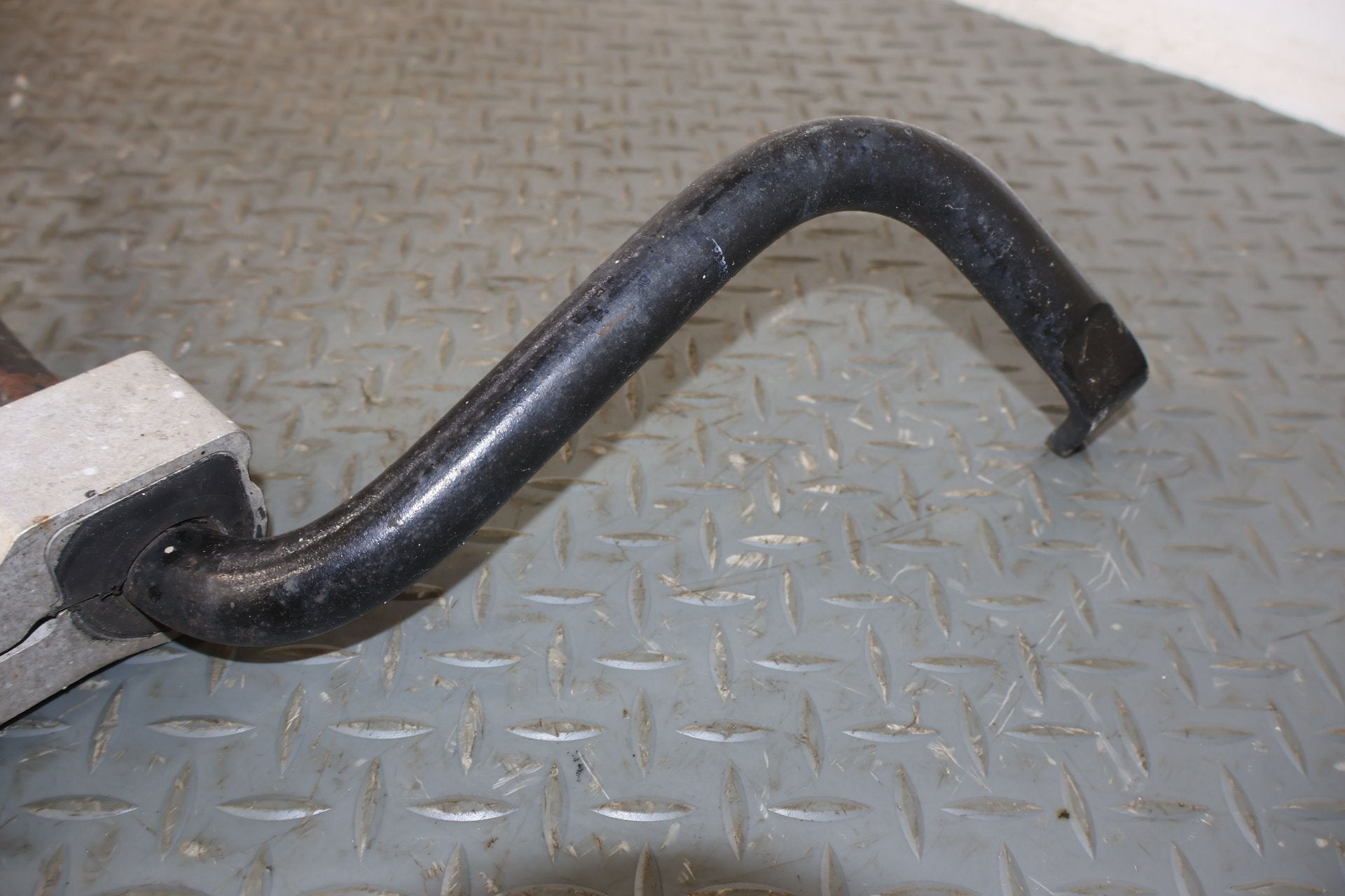 2016 Tesla S- Stabilizer Bar