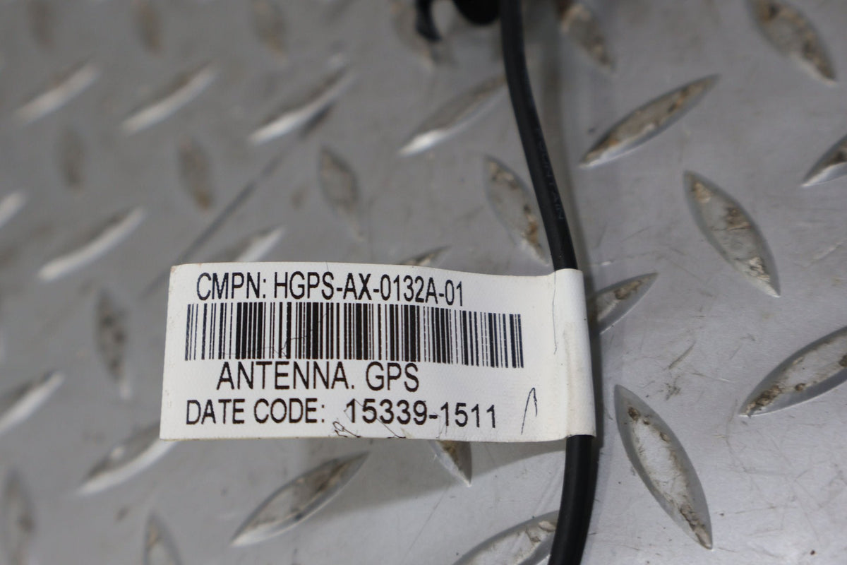 2016 Tesla X- Antenna