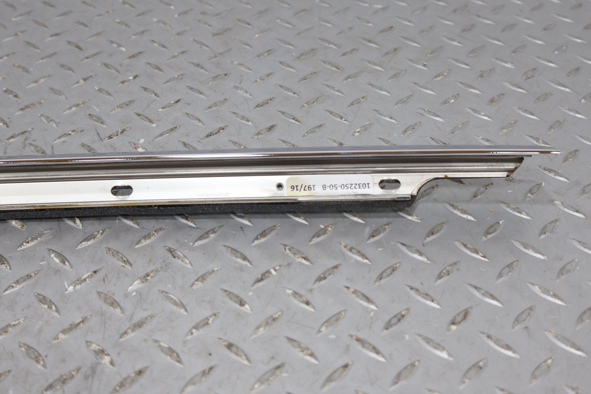 2016 Tesla X- Right Rear Door Molding