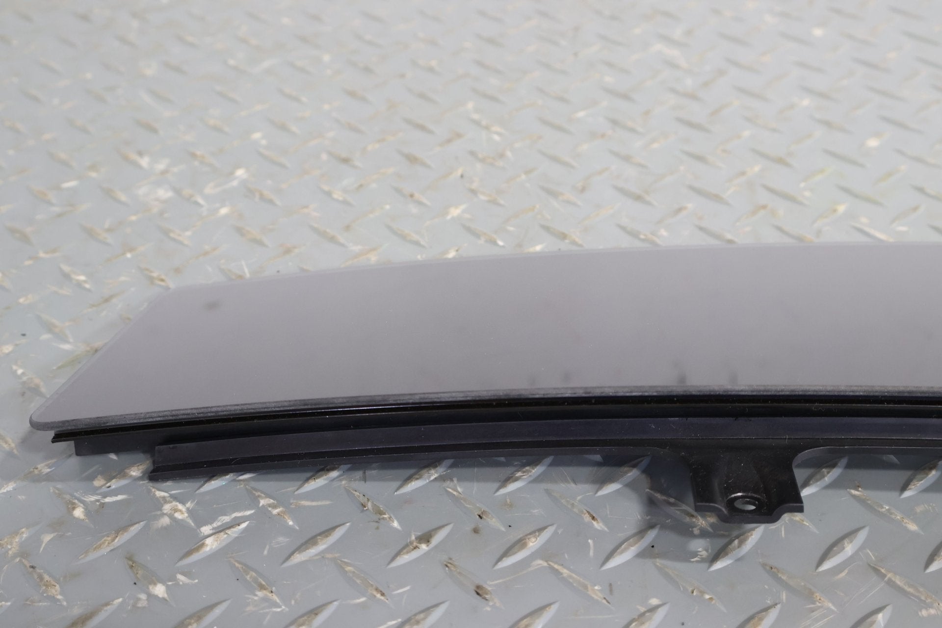2016 Tesla X- Right Rear Door Window