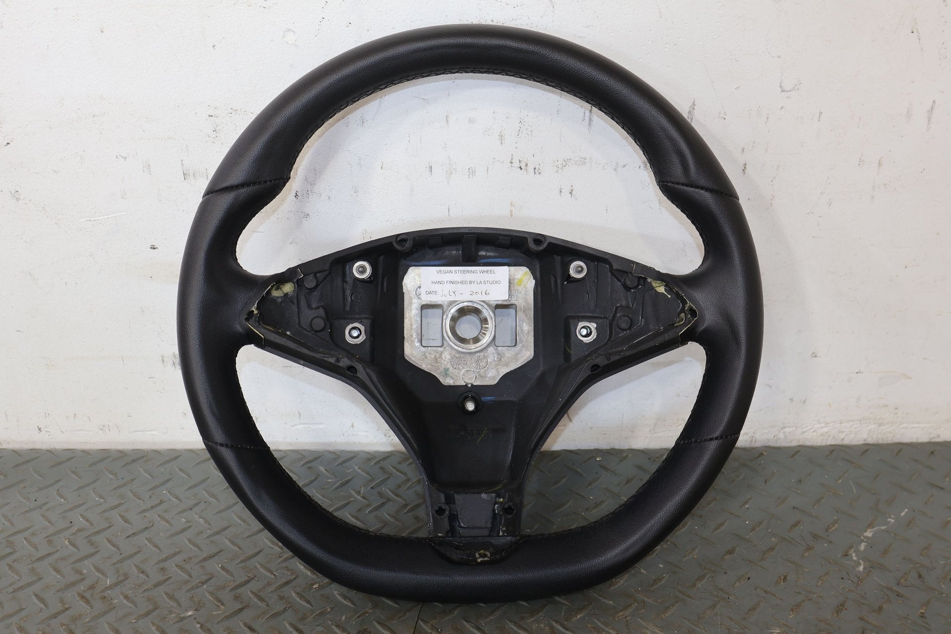2016 Tesla X- Steering Wheel