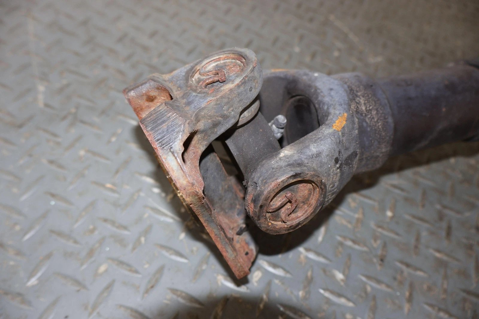 2016 Toyota Sequoia- Front Drive Shaft