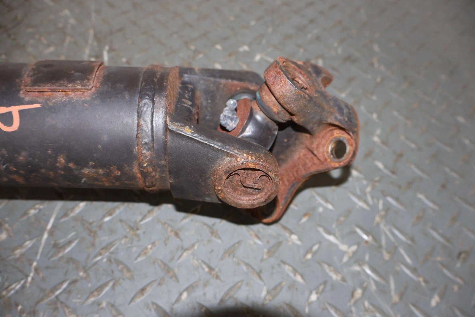 2016 Toyota Sequoia- Front Drive Shaft