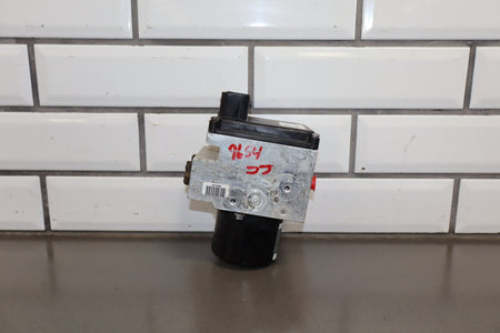 2017-2018 Ram 2500 ABS Pump Module Assembly 68143491AA OEM