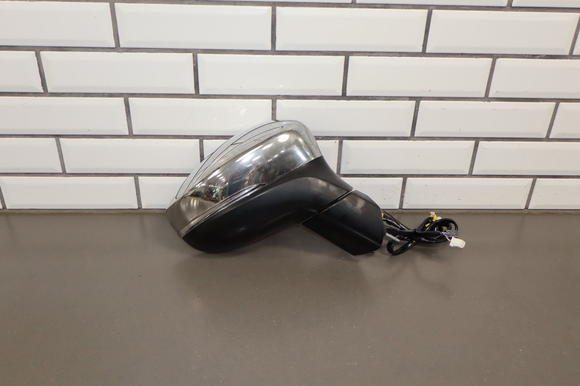 2017-2019 Chrysler Pacifica Right Door Mirror Chrome OEM