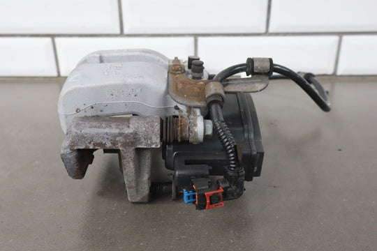2017 - 2023 Tesla Model 3 Pair - OEM Rear Brake Calipers 104624 - 97 - F