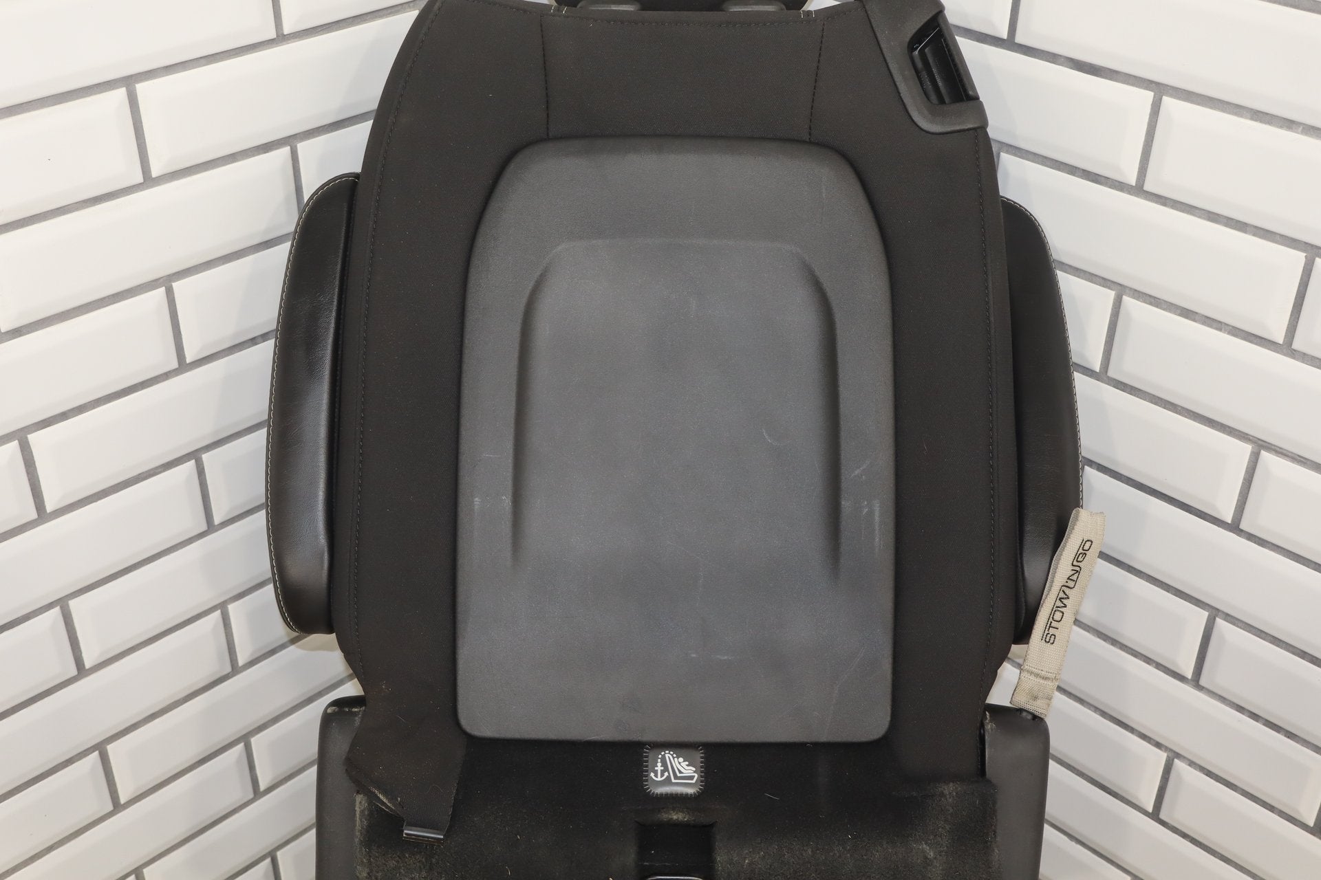2017-2024 Chrysler Pacifica 2nd Row Right Outer Seat Assembly Black Cloth OEM