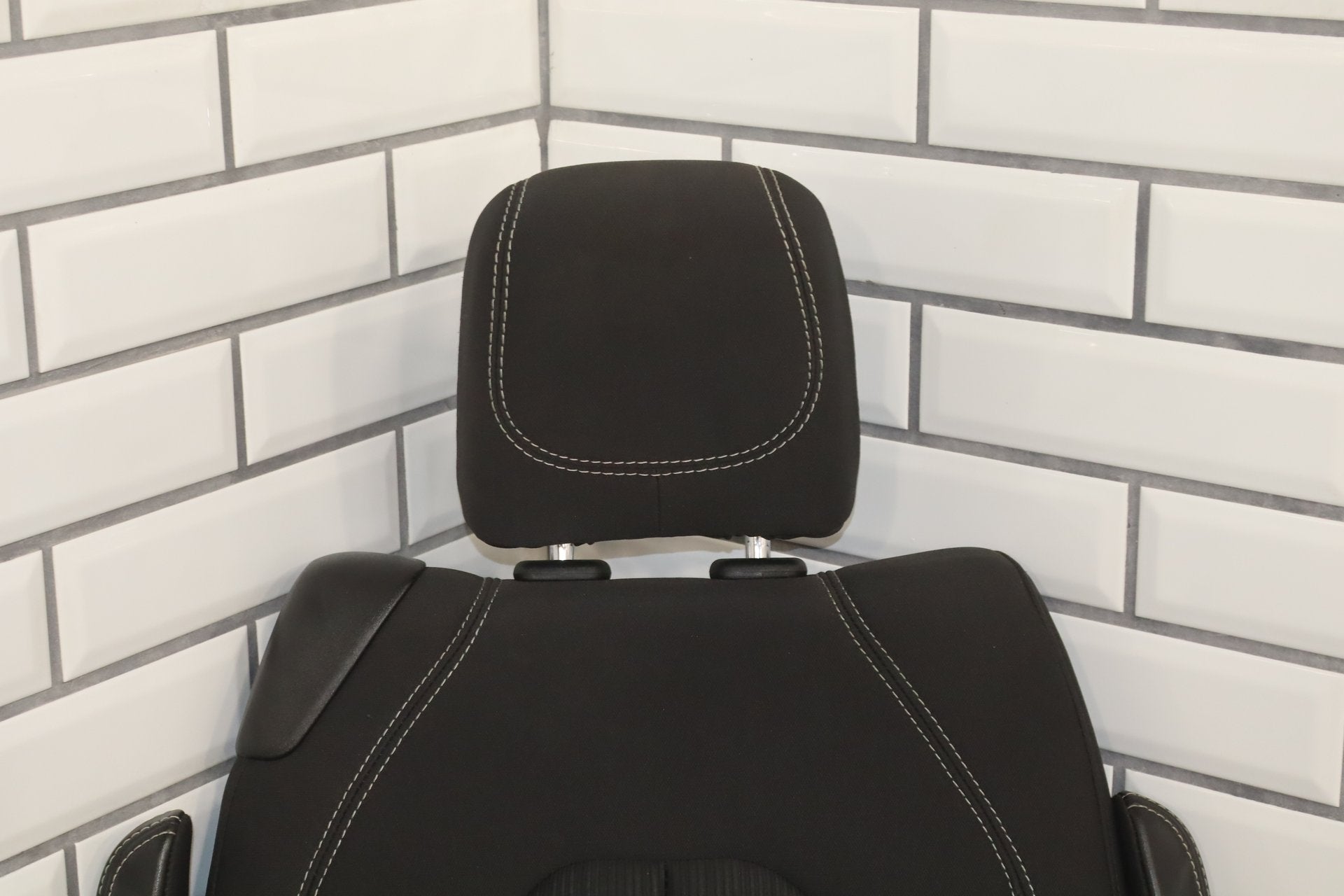 2017-2024 Chrysler Pacifica 2nd Row Right Outer Seat Assembly Black Cloth OEM