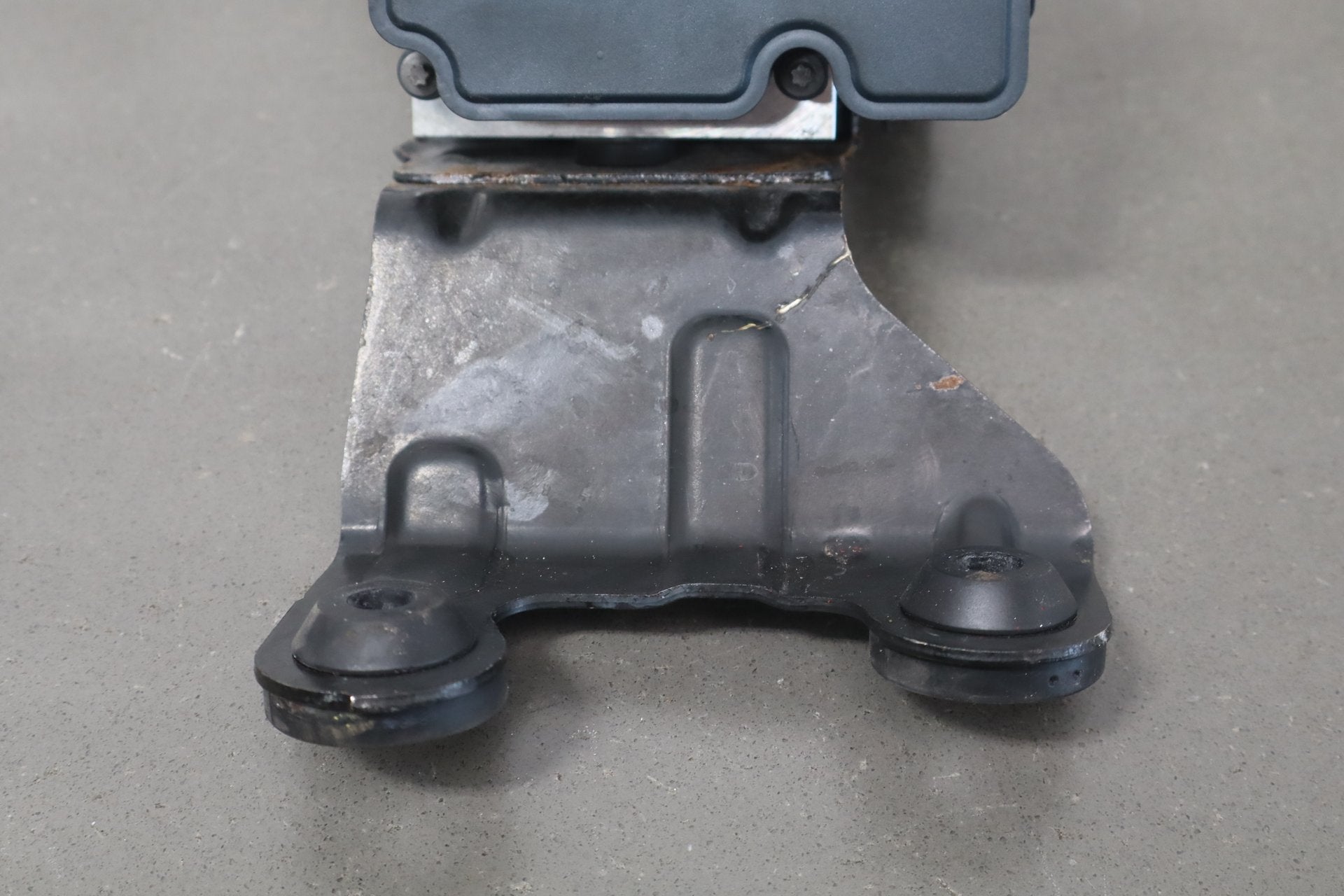 2017-2024 Chrysler Pacifica ABS Brake Unit OEM