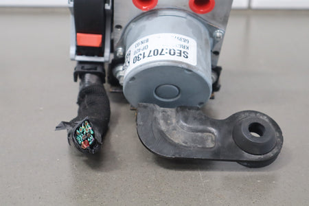 2017-2024 Chrysler Pacifica ABS Brake Unit OEM