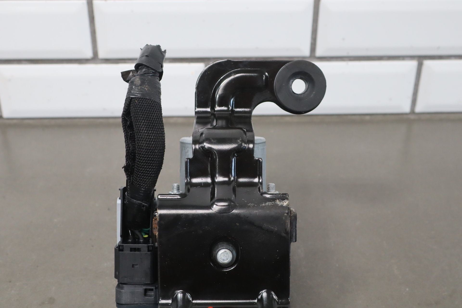 2017-2024 Chrysler Pacifica ABS Brake Unit OEM