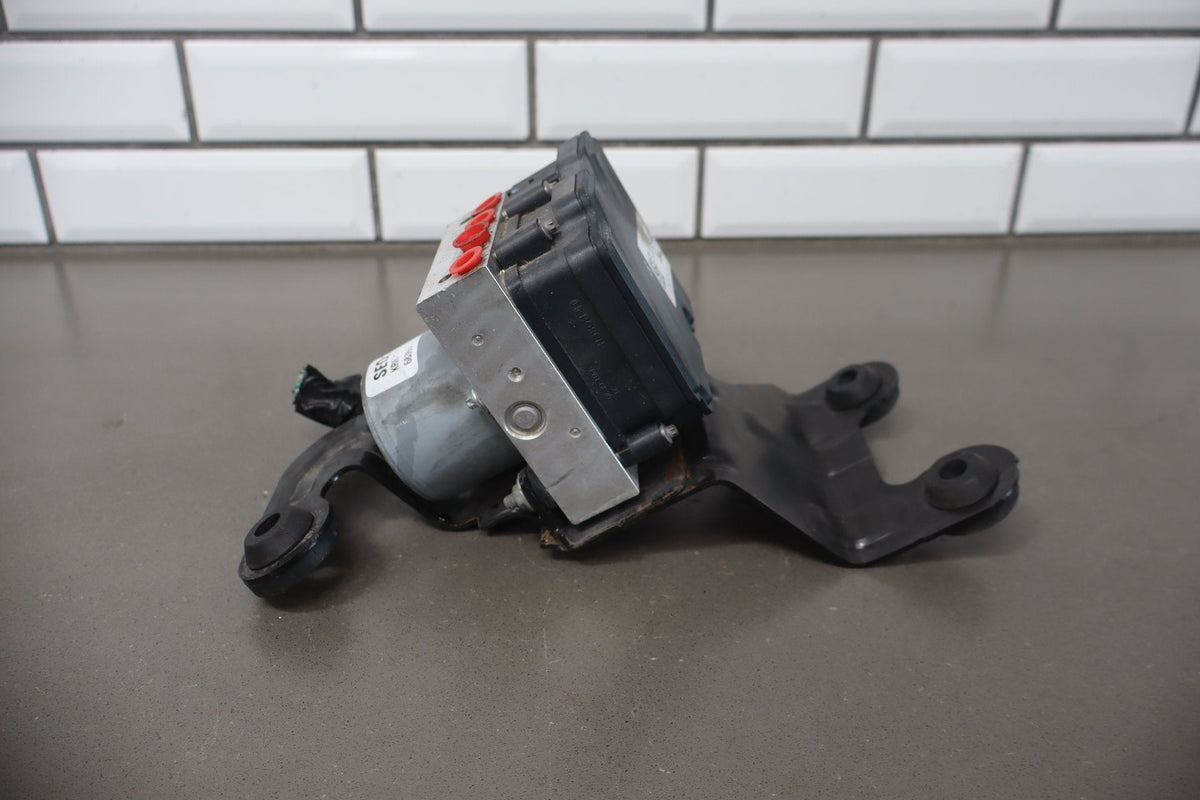 2017-2024 Chrysler Pacifica ABS Brake Unit OEM