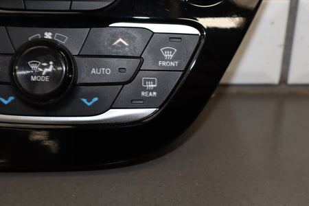 2017-2024 Chrysler Pacifica Climate Control OEM
