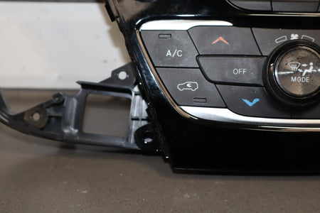 2017-2024 Chrysler Pacifica Climate Control OEM