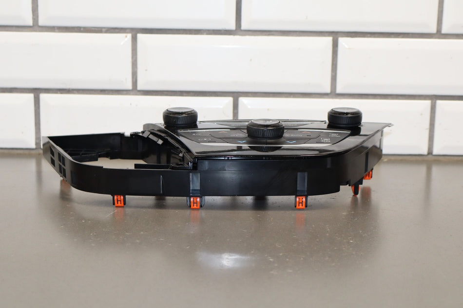 2017-2024 Chrysler Pacifica Climate Control OEM