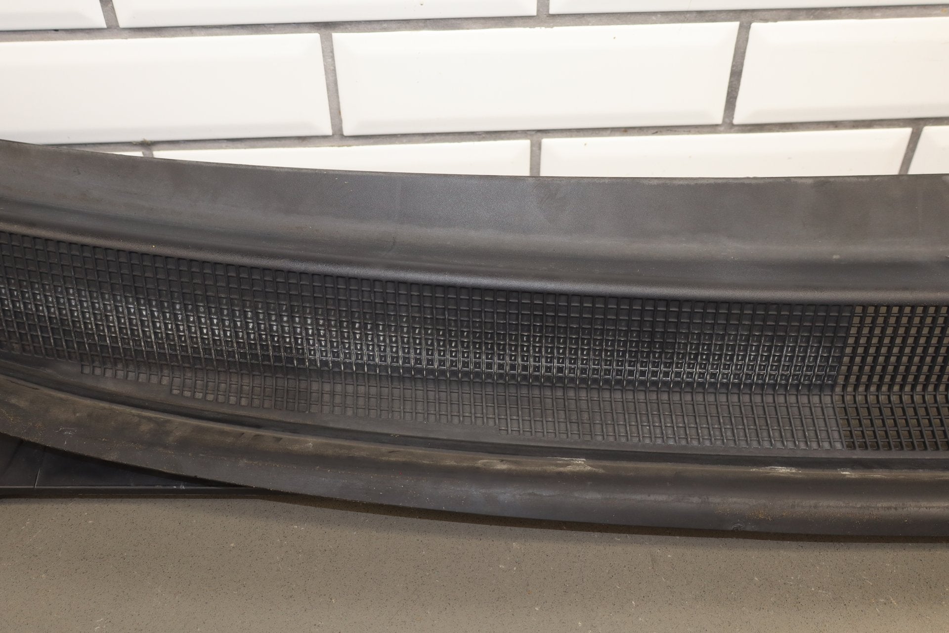 2017-2024 Chrysler Pacifica Cowl Vent Panel OEM