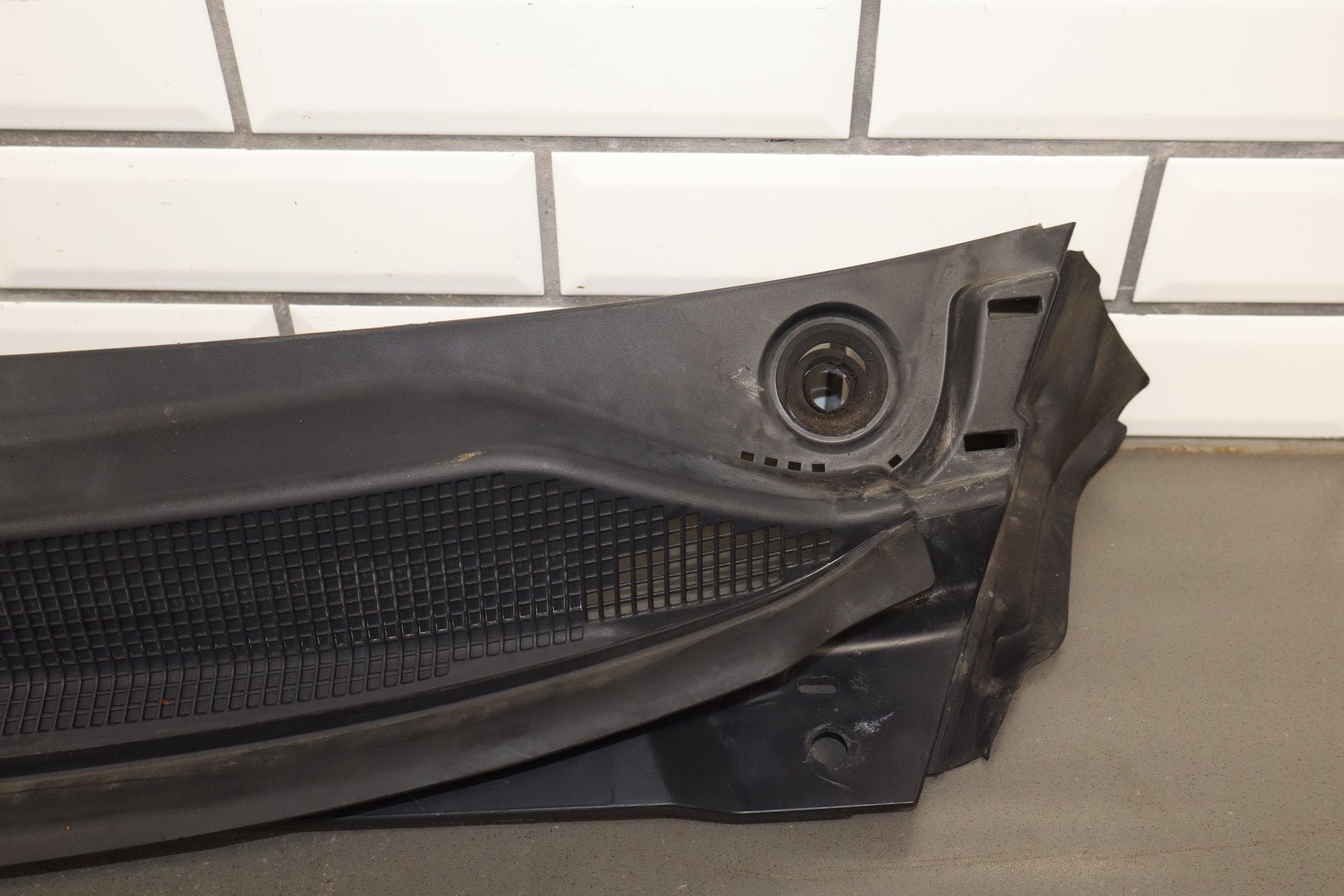 2017-2024 Chrysler Pacifica Cowl Vent Panel OEM