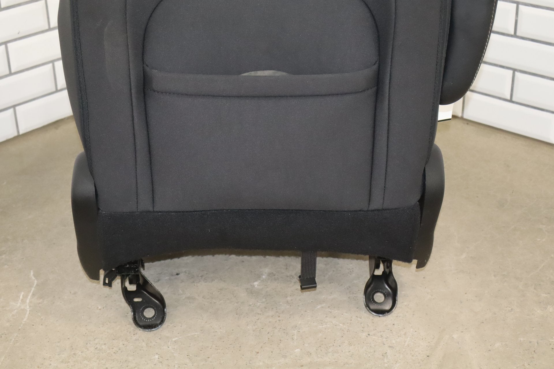 2017-2024 Chrysler Pacifica Driver Left Front Seat OEM Cloth