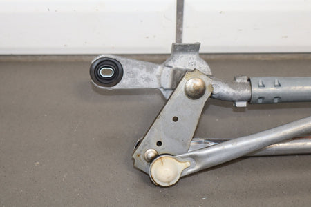 2017-2024 Chrysler Pacifica Front Windshield Wiper Motor OEM