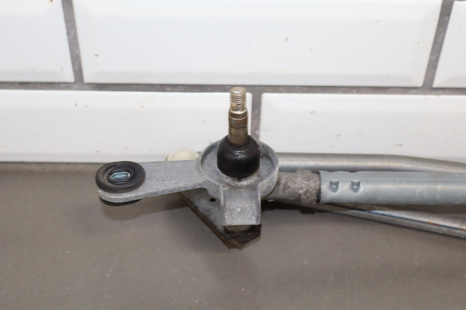 2017-2024 Chrysler Pacifica Front Windshield Wiper Motor OEM