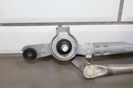 2017-2024 Chrysler Pacifica Front Windshield Wiper Motor OEM