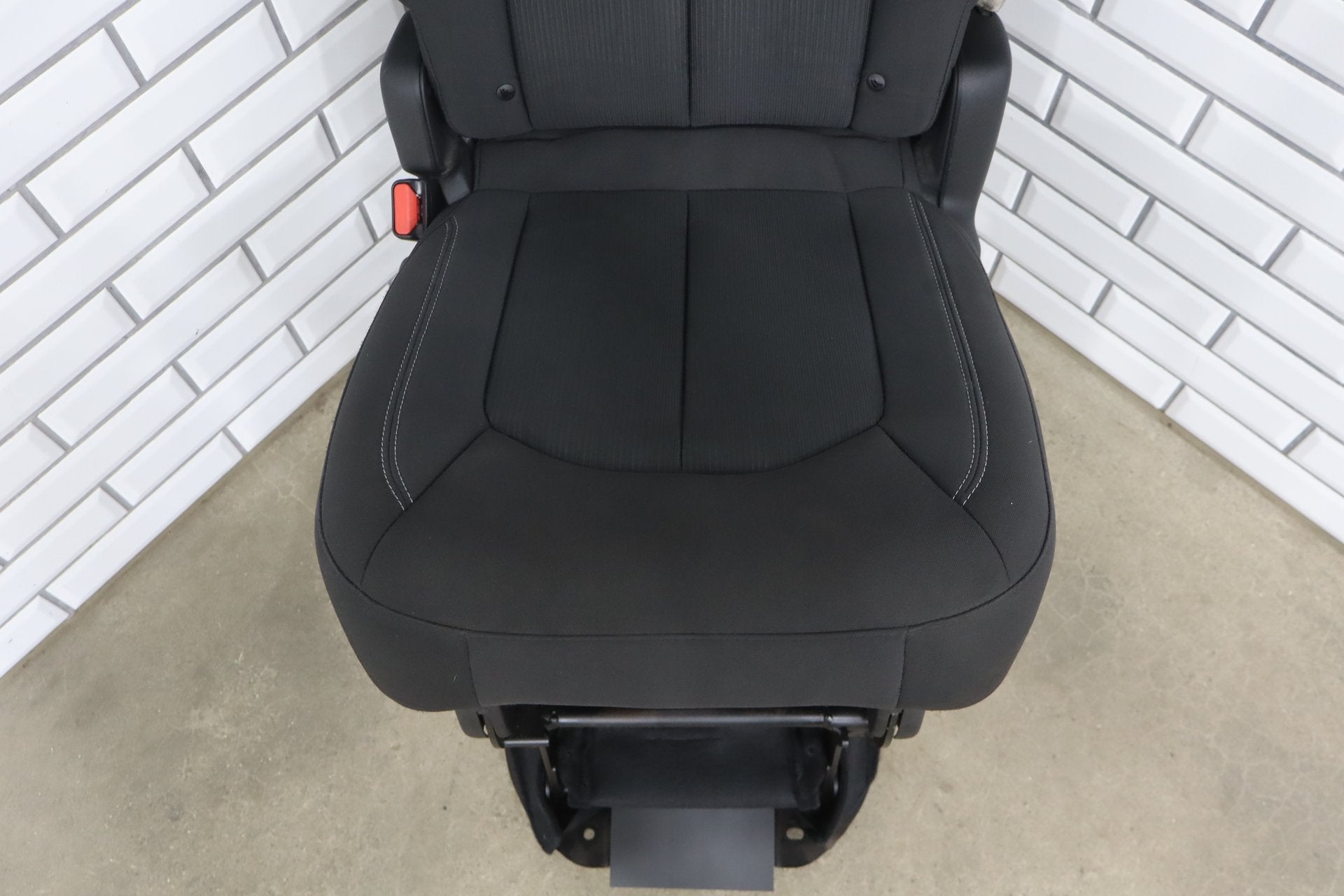 2017-2024 Chrysler Pacifica Left Rear 2nd Row Seat/Chair Cloth OEM