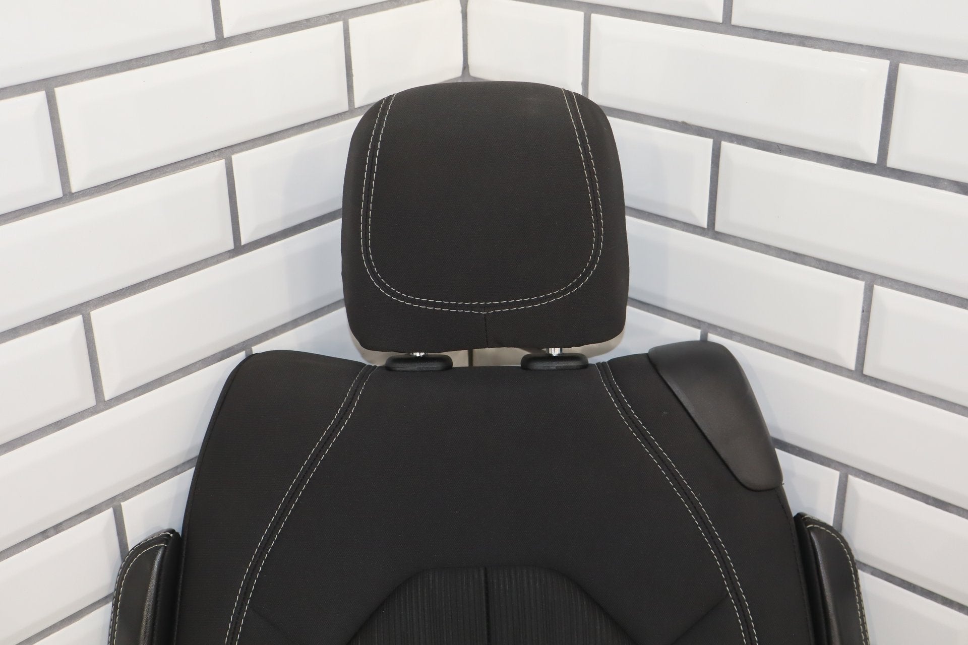 2017-2024 Chrysler Pacifica Left Rear 2nd Row Seat/Chair Cloth OEM