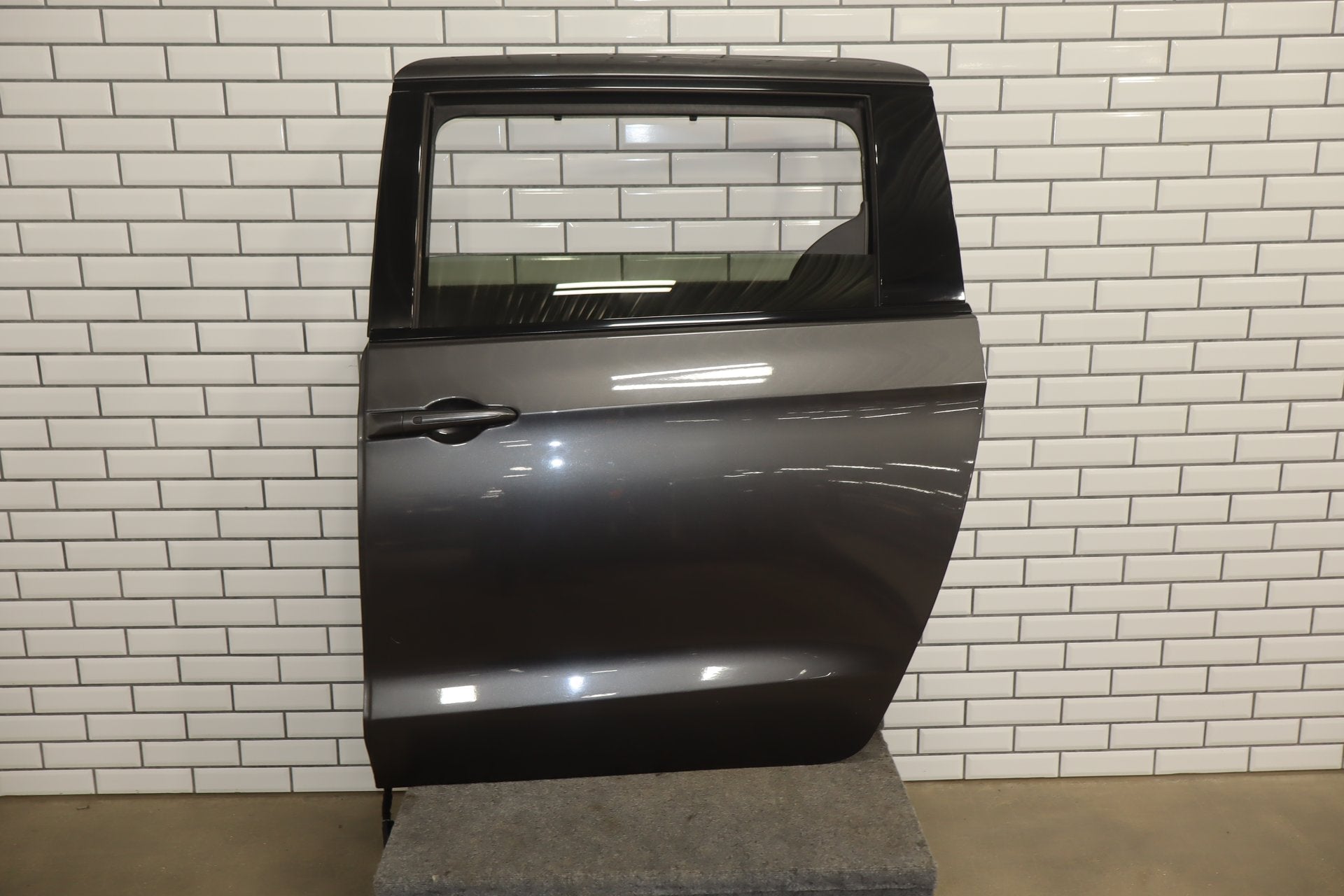 2017-2024 Chrysler Pacifica Left Rear Door Granite Crystal ( PAU )