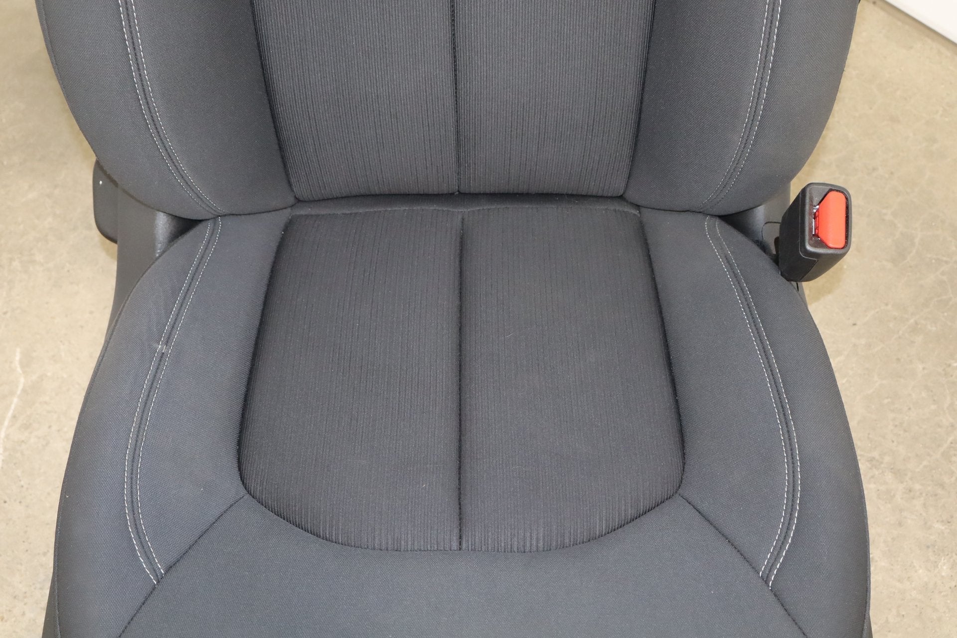 2017-2024 Chrysler Pacifica Passenger RH Right Front Seat Clotch Black X3