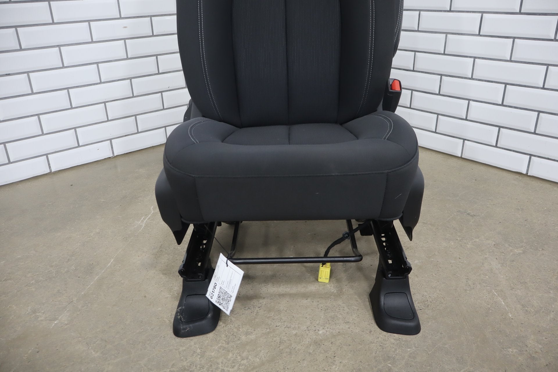 2017-2024 Chrysler Pacifica Passenger RH Right Front Seat Clotch Black X3