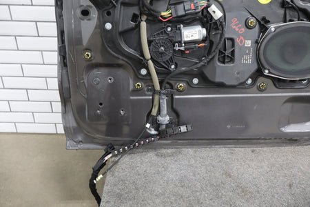 2017-2024 Chrysler Pacifica Right Rear Door Granite Crystal ( PAU )