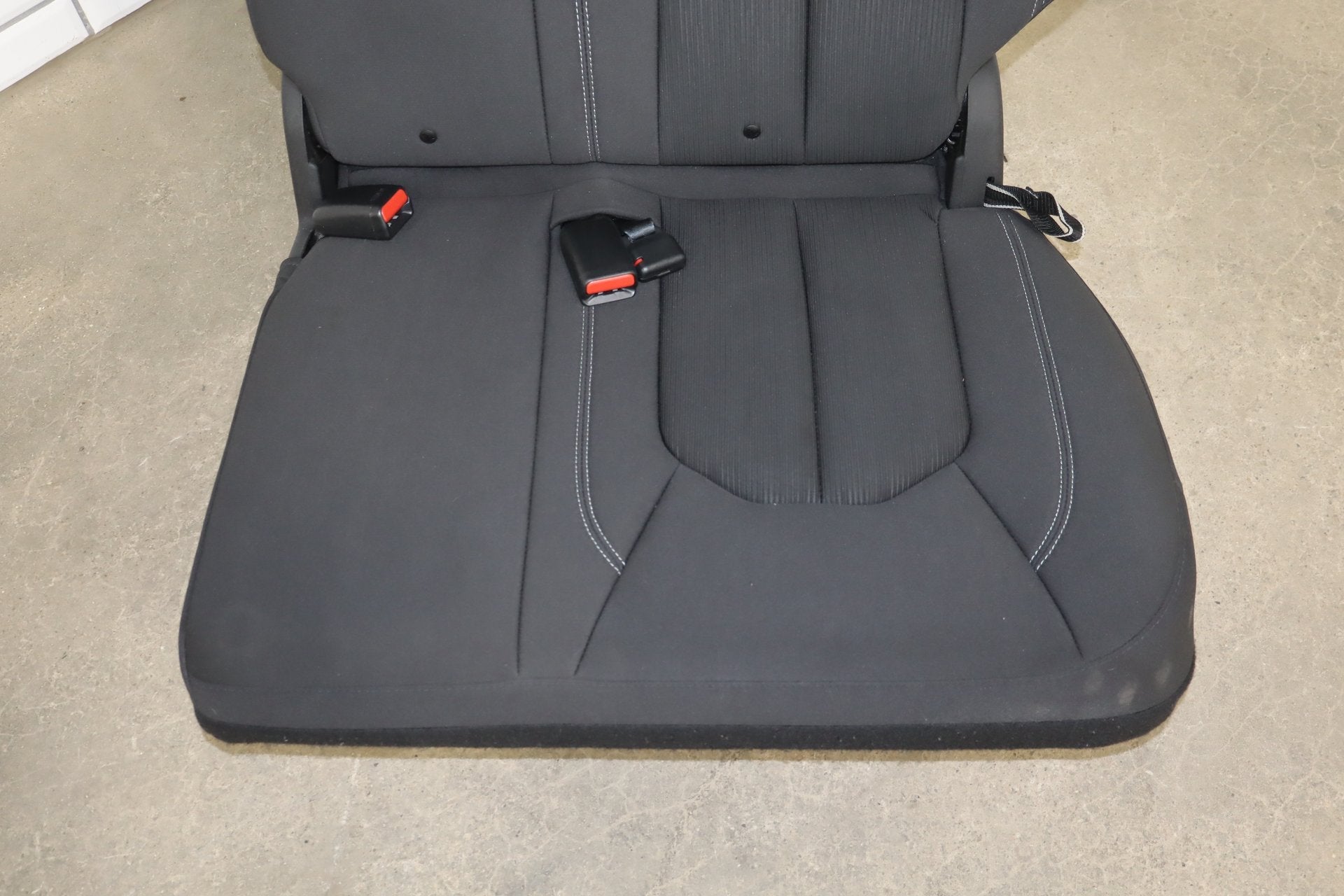2017-2024 Chrysler Pacifica Right RH 3rd Row Seat OEM Cloth