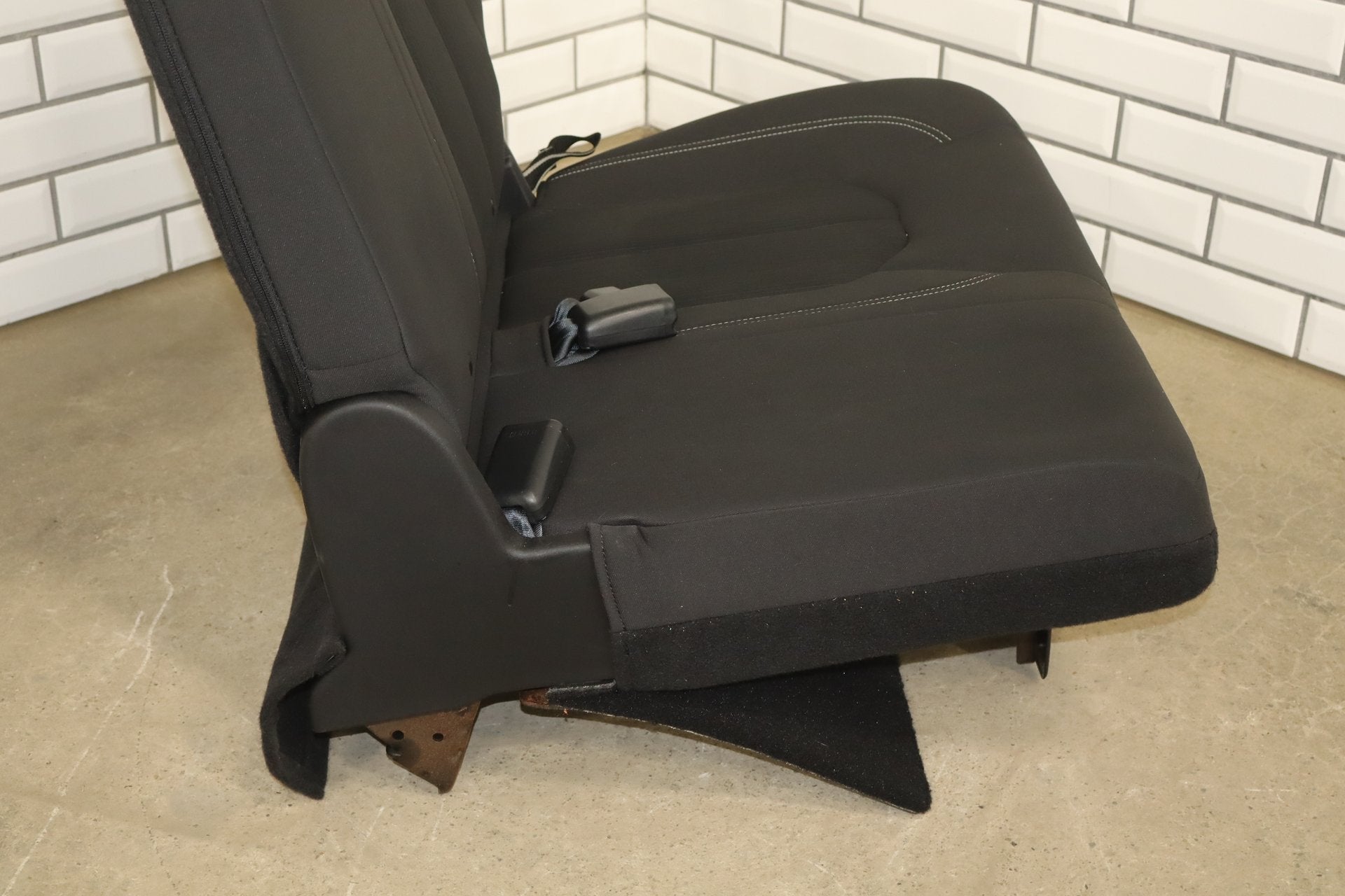 2017-2024 Chrysler Pacifica Right RH 3rd Row Seat OEM Cloth