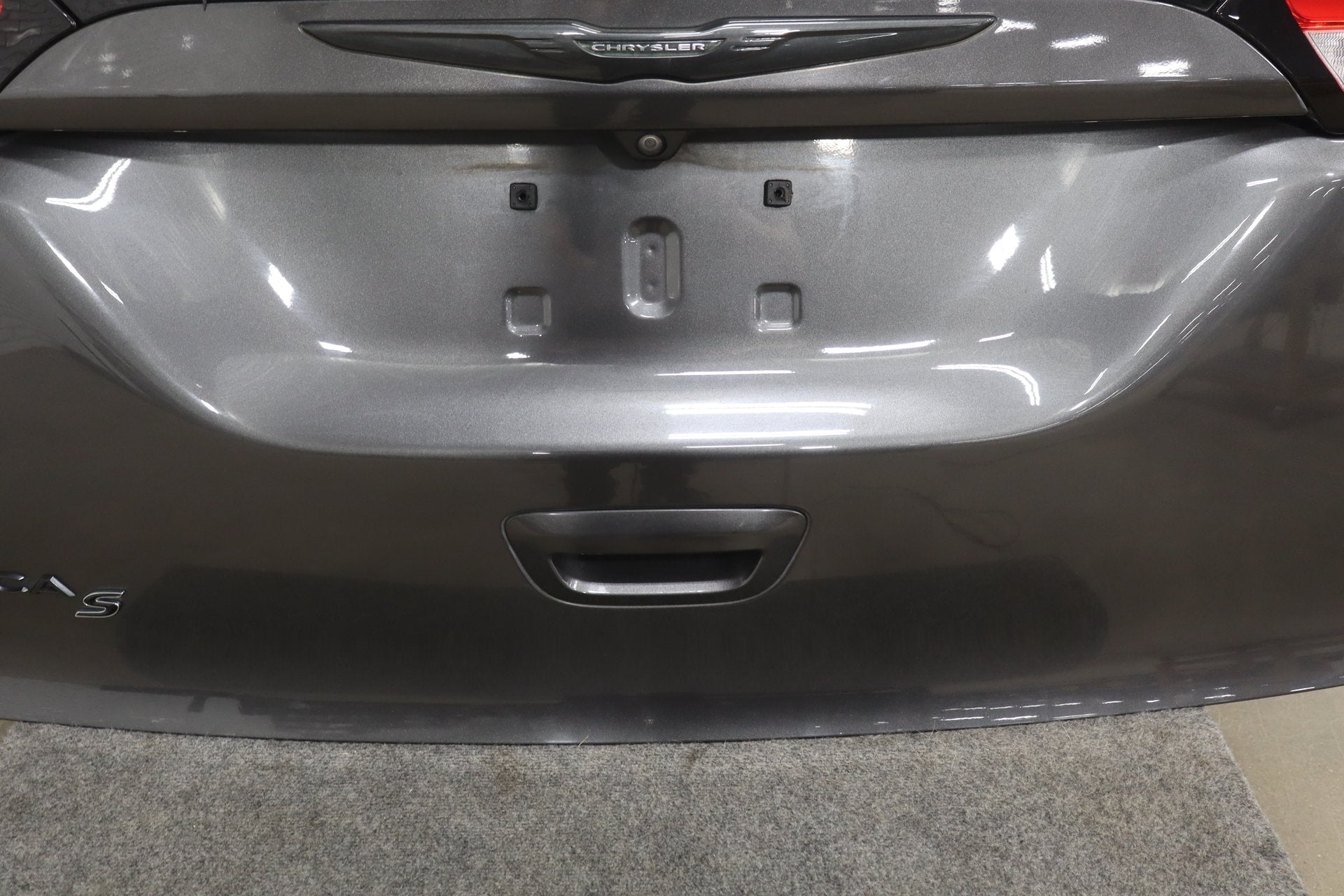 2017-2024 Chrysler Pacifica Touring Plus Decklid/Tailgate Granite Crystal PAU