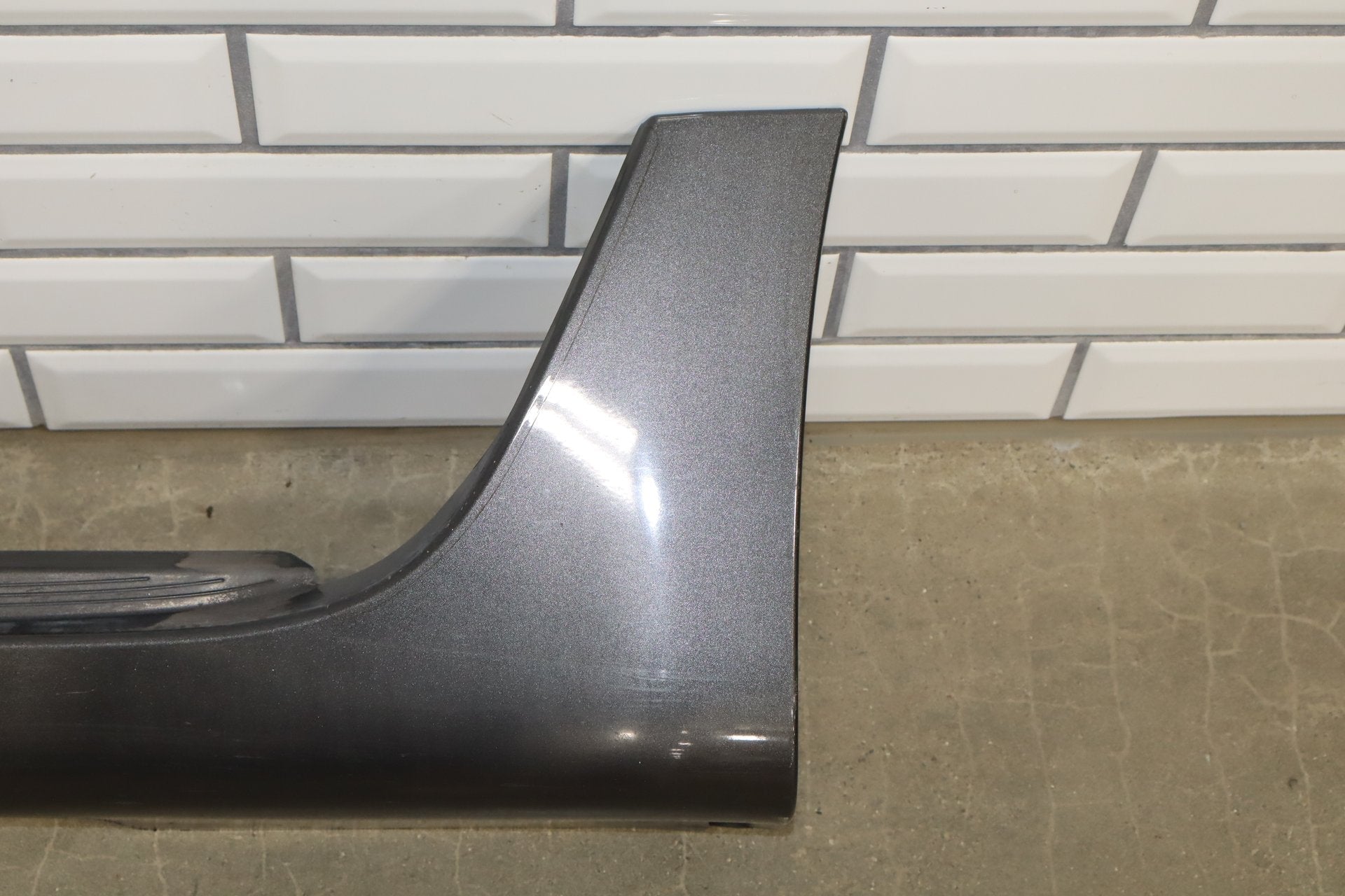 2017-2024 Chrysler Pacifica Touring Plus Left Rocker Molding Granite Crystal PAU