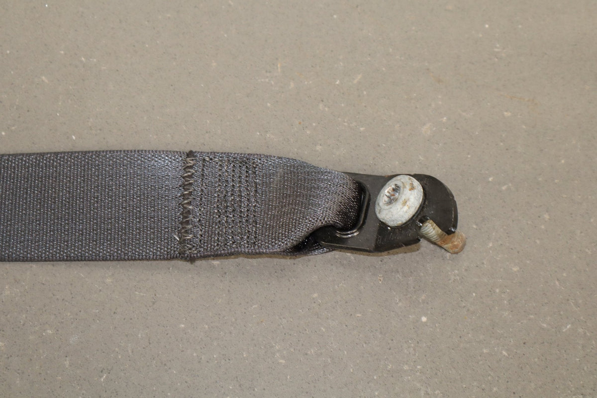 2017-2024 Chrysler Pacifica Touring Plus Right Rear Seat Belt X3
