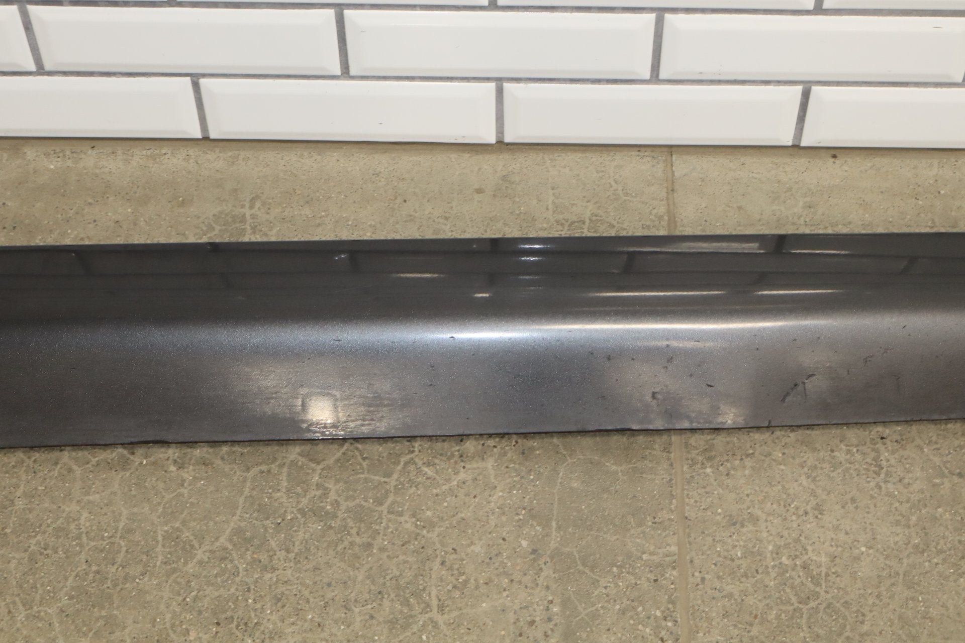 2017-2024 Chrysler Pacifica Touring Plus Right Rocker Molding Granite Crystal Granite Crystal
